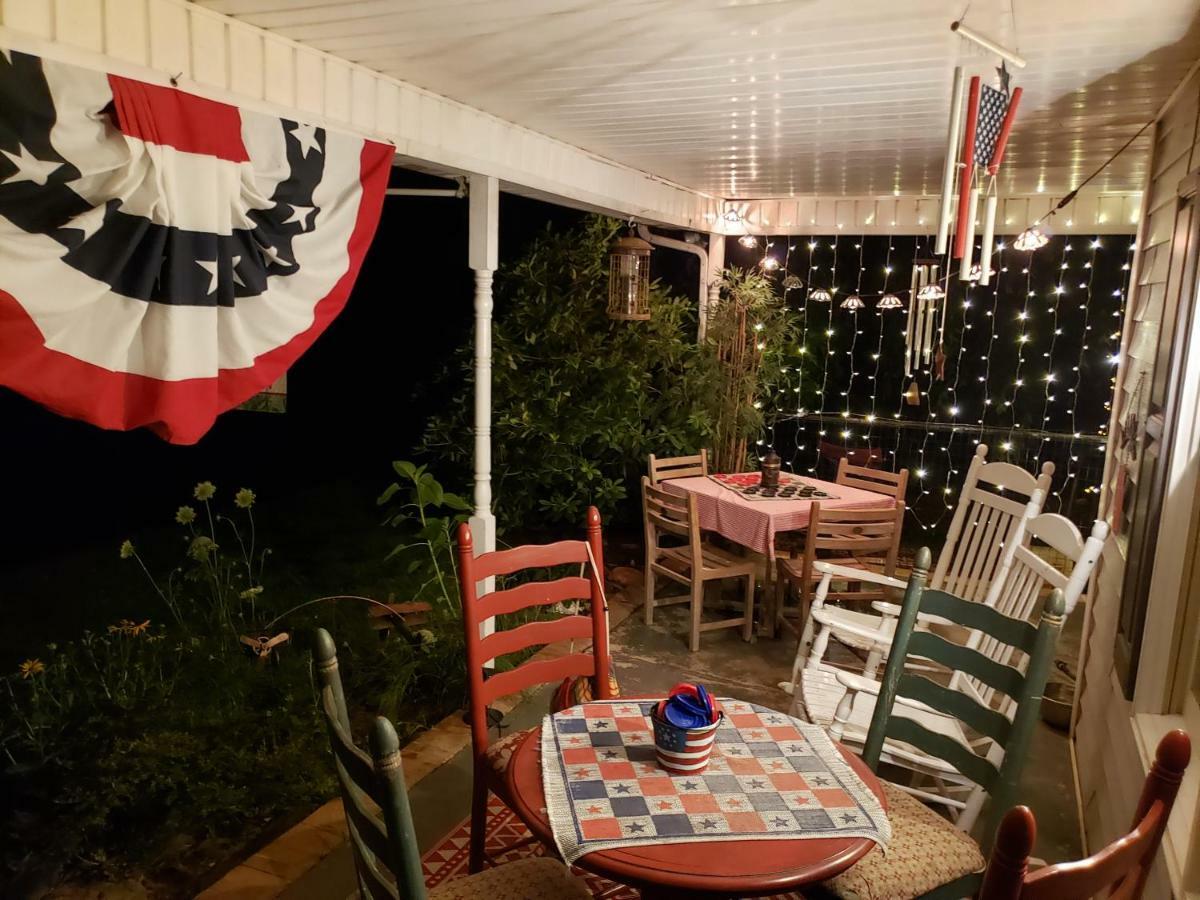 Blue Ridge Manor Bed And Breakfast Fancy Gap ภายนอก รูปภาพ